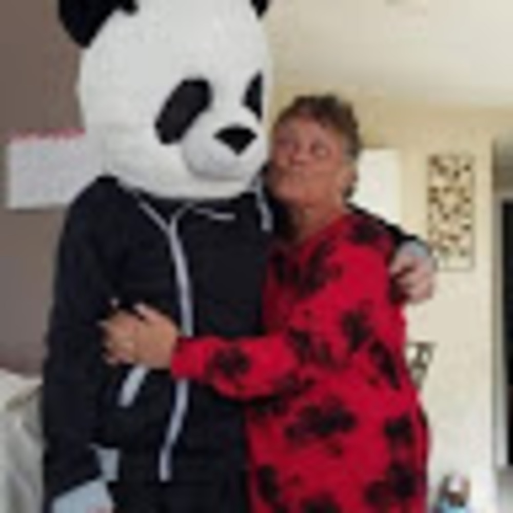Meet your Posher, Debra